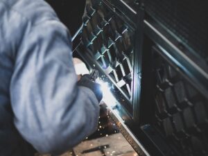 Automatic gate installer