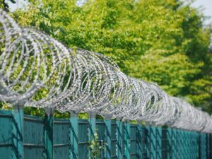 razor wire installation